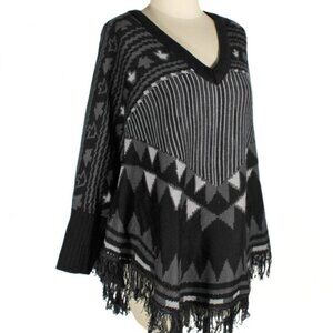 NWT Gray Black White Southwestern Poncho Light Sweater, One Size Fits Most